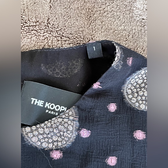 The Kooples Tutti Frutti Spots Silk Single Cold Shoulder Blouse Top size S - Picture 9 of 13